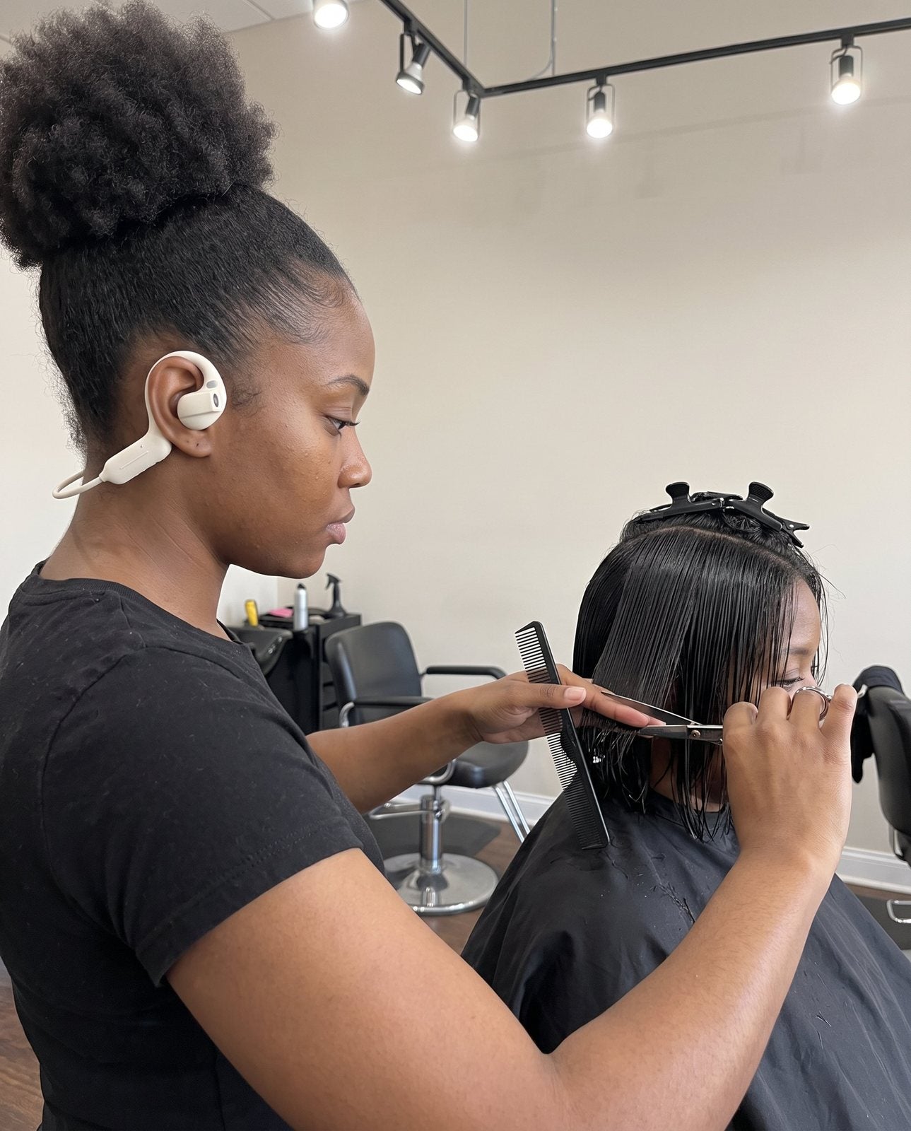 Cut service in a salon